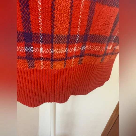 Classic Red Plaid Knit Sweater - Comfortable and Stylish - Picture 8 of 12